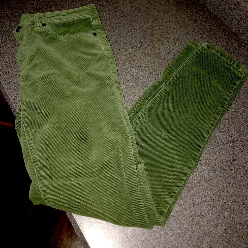 PATAGONIA organic green corduroys
